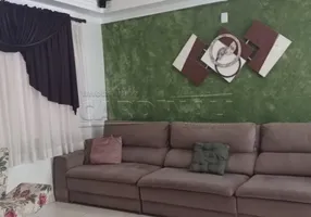 Foto 1 de Casa com 3 Quartos à venda, 205m² em Parque Fehr, São Carlos