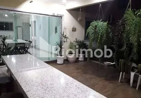 Foto 1 de Casa com 4 Quartos à venda, 284m² em Campo Grande, Rio de Janeiro