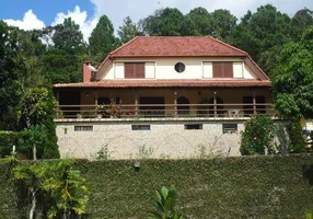 Foto 1 de Casa com 5 Quartos à venda, 282m² em Jardim Salaco, Teresópolis