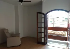 Foto 1 de Sobrado com 3 Quartos à venda, 178m² em Vila Eldizia, Santo André