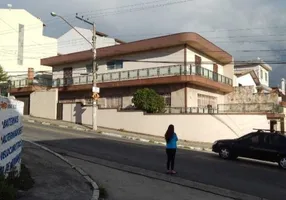 Foto 1 de Sobrado com 4 Quartos à venda, 290m² em Jardim Pilar, Mauá