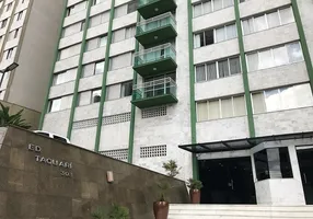 Foto 1 de Apartamento com 4 Quartos para alugar, 174m² em Centro, Curitiba