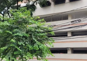 Foto 1 de Apartamento com 3 Quartos para alugar, 121m² em Icaraí, Niterói