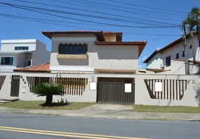 Foto 1 de Casa com 3 Quartos à venda, 245m² em Cancela Preta, Macaé