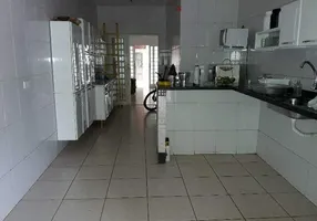 Foto 1 de Casa com 2 Quartos à venda, 200m² em Presidente Roosevelt, Uberlândia