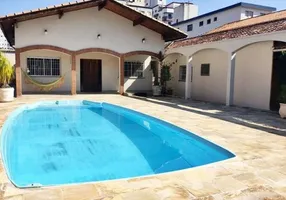 Foto 1 de Casa com 4 Quartos à venda, 240m² em Vila Guilhermina, Praia Grande