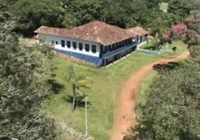 Foto 1 de Fazenda/Sítio com 5 Quartos à venda, 300m² em Zona Rural, Laranjal Paulista