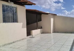 Foto 1 de Cobertura com 2 Quartos para alugar, 60m² em Recanto das Emas, Brasília