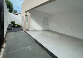 Foto 1 de Casa com 3 Quartos à venda, 170m² em CPA II, Cuiabá