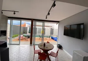 Foto 1 de Casa com 3 Quartos à venda, 460m² em Condomínio Flamboyant, Jaú