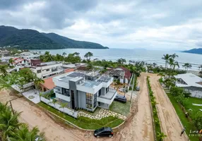 Foto 1 de Casa com 5 Quartos à venda, 330m² em Lagoinha, Ubatuba