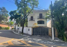 Foto 1 de Sobrado com 6 Quartos à venda, 380m² em Jardim Leonor Mendes de Barros, São Paulo