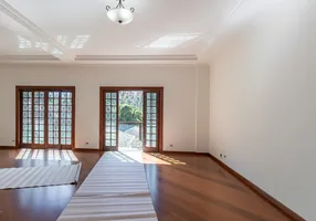 Foto 1 de Casa com 5 Quartos para alugar, 600m² em Paraíso do Morumbi, São Paulo