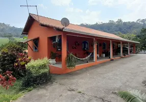 Foto 1 de Fazenda/Sítio com 2 Quartos à venda, 188m² em Ubatiba, Maricá