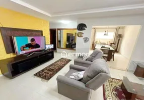 Foto 1 de Casa com 4 Quartos à venda, 280m² em Candelária, Natal