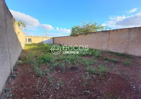 Foto 1 de Lote/Terreno à venda, 250m² em Laranjeiras, Uberlândia