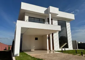 Foto 1 de Casa de Condomínio com 4 Quartos à venda, 250m² em Jardins Bolonha, Senador Canedo