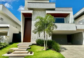 Foto 1 de Casa de Condomínio com 5 Quartos à venda, 357m² em Jardins Valencia, Goiânia