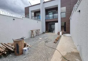 Foto 1 de Casa com 2 Quartos à venda, 80m² em Parque Xangri La, Contagem