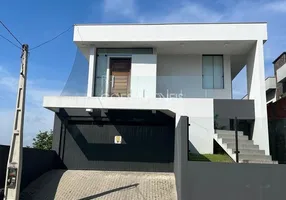 Foto 1 de Casa com 3 Quartos à venda, 226m² em Mina Brasil, Criciúma