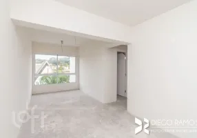 Foto 1 de Apartamento com 2 Quartos à venda, 57m² em Medianeira, Porto Alegre