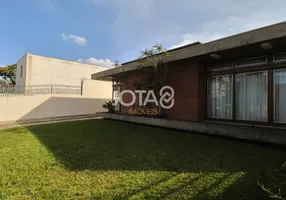 Foto 1 de Casa com 6 Quartos para alugar, 245m² em Água Verde, Curitiba