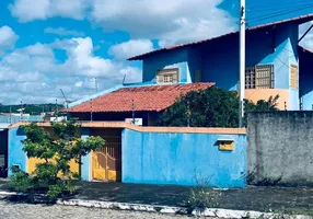 Foto 1 de Casa com 3 Quartos à venda, 300m² em Candelária, Natal