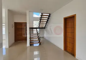 Foto 1 de Sobrado com 3 Quartos para venda ou aluguel, 392m² em Jardim América, Bragança Paulista