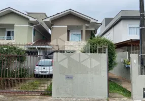 Foto 1 de Casa com 3 Quartos para alugar, 121m² em Campeche, Florianópolis