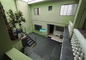 Foto 1 de Casa com 2 Quartos à venda, 150m² em Ayrosa, Osasco