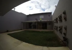 Foto 1 de Sobrado com 5 Quartos à venda, 380m² em Vila Oliveira, Mogi das Cruzes