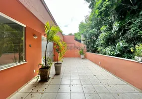 Foto 1 de Cobertura com 3 Quartos para venda ou aluguel, 210m² em Lagoa, Rio de Janeiro