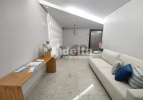 Foto 1 de Apartamento com 3 Quartos à venda, 87m² em Santa Mônica, Uberlândia