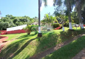 Foto 1 de Fazenda/Sítio com 3 Quartos à venda, 240m² em Zona Rural, Ibiúna