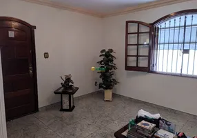 Foto 1 de Casa com 4 Quartos à venda, 503m² em Palmares, Belo Horizonte