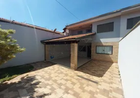 Foto 1 de Casa com 3 Quartos à venda, 188m² em Jardim Bela Vista, Bauru