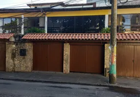 Foto 1 de Casa com 4 Quartos para alugar, 200m² em Armação, Salvador