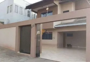 Foto 1 de Casa com 3 Quartos à venda, 145m² em Jardim Roma, Londrina