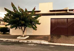 Foto 1 de Casa com 2 Quartos à venda, 62m² em Residencial Moinho dos Ventos, Goiânia