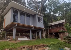 Foto 1 de Casa com 3 Quartos à venda, 40m² em Praia da Solidao, Florianópolis