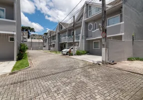 Foto 1 de Casa de Condomínio com 3 Quartos à venda, 169m² em Uberaba, Curitiba