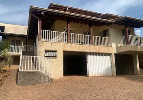 Foto 1 de Sobrado com 3 Quartos à venda, 300m² em Condominio de Chacaras de Recreio Recanto Jacuba, Itapira