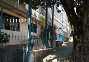 Foto 1 de Casa com 2 Quartos à venda, 100m² em Parque Bristol, São Paulo