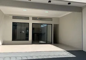 Foto 1 de Casa com 3 Quartos à venda, 135m² em Jardim Presidente, Goiânia