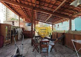 Foto 1 de Casa com 3 Quartos para alugar, 230m² em Icaraí, Niterói