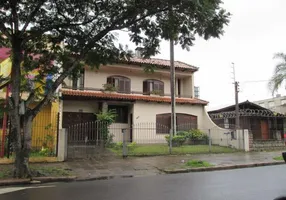 Foto 1 de Casa com 4 Quartos para alugar, 287m² em Passo da Areia, Porto Alegre