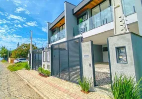 Foto 1 de Casa de Condomínio com 3 Quartos à venda, 150m² em Itacolomi, Balneário Piçarras