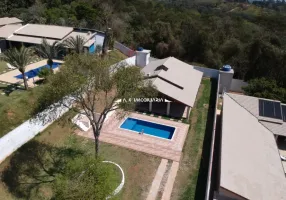 Foto 1 de Fazenda/Sítio com 3 Quartos à venda, 200m² em Mairinque, Mairinque