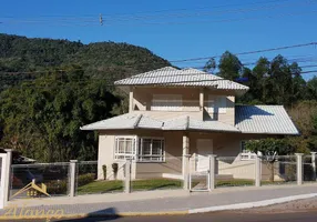 Foto 1 de Casa com 3 Quartos à venda, 268m² em Centro, Picada Café