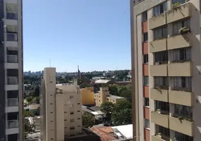 Foto 1 de Apartamento com 1 Quarto para alugar, 56m² em Cristo Rei, Curitiba